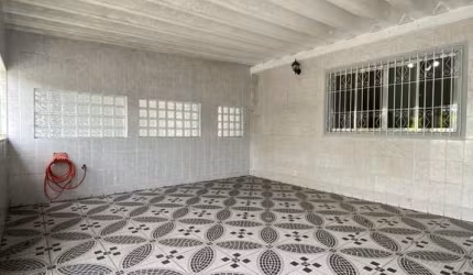 À venda imóvel residencial com 3 quartos e 3 vagas no bairro Mirim.