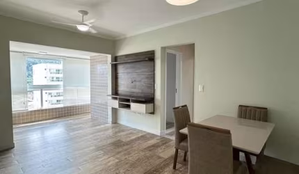 Apartamento de 2 Quartos no Canto do Forte, Praia Grande - SP