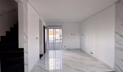 Casa triplex Guilhermina Praia Grande 2 dormitórios 2 suítes 2 vagas quintal