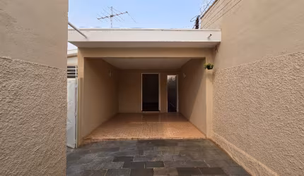Casa a venda no bairro Vila Tibério