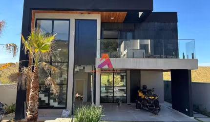 Sobrado à venda com 407 m² no Condomínio Alphaville 2 - Urbanova - SJC
