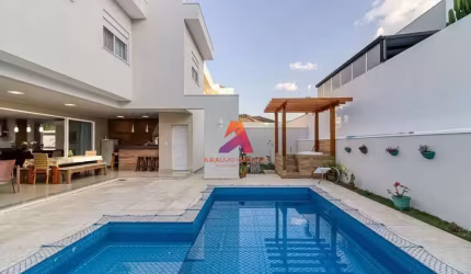 Casa de Alto Padrão à venda, Condomínio Montserrat - São José dos Campos/SP