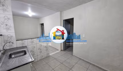 Casa com 2 dormitórios no Jardim São Carlos
