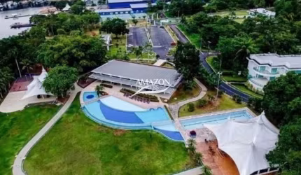Terreno amplo e bem localizado