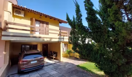 Casa Condominio para Venda - 141.61m², 3 dormitórios, sendo 1 suites, 2 vagas - Teresópolis