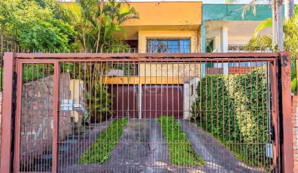 Casa para Venda - 165m², 3 dormitórios, 2 vagas - Partenon