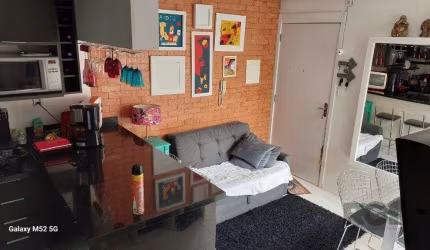 Apartamento em Glória