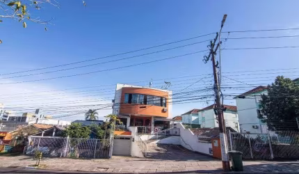 Edifício Comercial em Cavalhada
