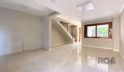 Casa de 3 dormitórios no bairro Mário Quintana