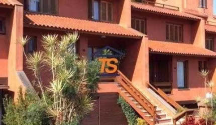 Casa para Venda - 380m², 3 dormitórios, sendo 2 suites, 2 vagas - Cristal