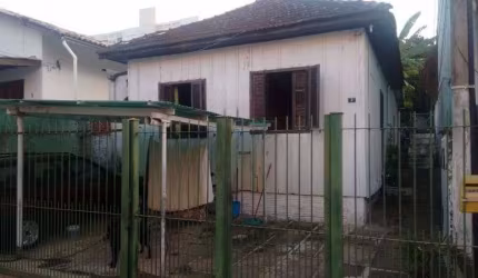 Casa para Venda - 180m², 4 dormitórios, Camaquã