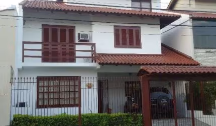 Sobrado para Venda - 158m², 3 dormitórios, sendo 1 suites, 2 vagas - Espirito Santo