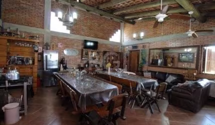 Casa para Venda - 111.89m², 1 dormitório, Cascata
