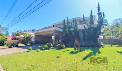 Casa Condominio em Porto Alegre, no bairro Chapéu do Sol, com 4 dormitório(s), à venda.