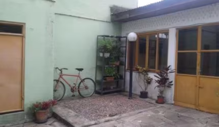 Casa para Venda - 243m², 4 dormitórios, 2 vagas - Santana