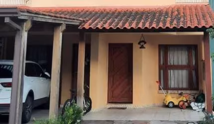 Casa em Condomínio, 131m², 2 dormitórios, 1 vaga no bairro Cavalhada