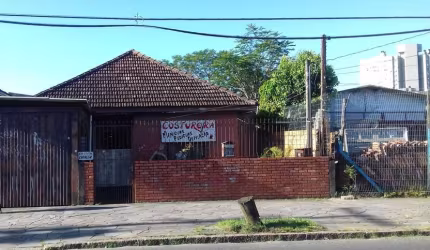 Casa para Venda - 75m², 3 dormitórios, 2 vagas - Partenon