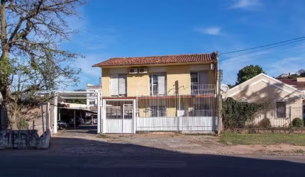 Casa Comercial para Venda - 112m², 3 dormitórios, 2 vagas - Medianeira
