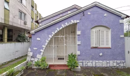 Casa para Venda - 0.01m², 5 dormitórios, 10 vagas - Petrópolis