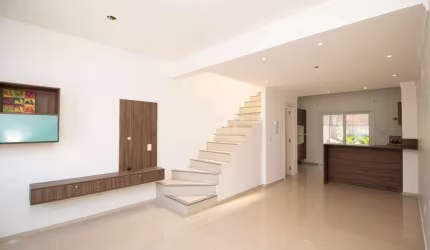 SOBRADO MOBILIADO, 2 QUARTOS, 2 VAGAS - CAMINHOS DO SOL - GUARUJÁ