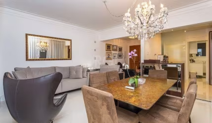 Apartamento no Centro - 2 dormitórios - reformado e mobiliado