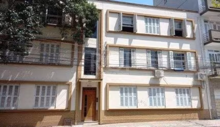 Apartamento no Bom Fim de 3 dormitórios frente com 103m²