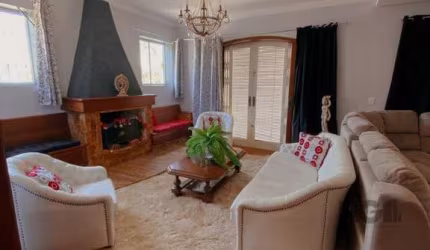 Casa no Teresópolis de 4 dormitórios e 4 vagas