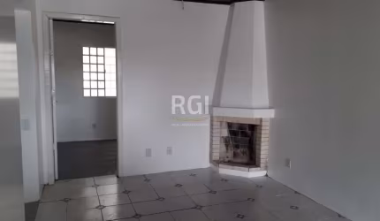 Casa para Venda - 91m², 3 dormitórios, 3 vagas - Jardim Ypu