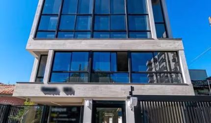 Apartamento Duplex com 135m²e 03 Dormitórios Bairro Tristeza
