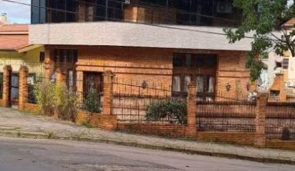 Casa para Venda - 200m², 3 dormitórios, sendo 1 suites, 4 vagas - Jardim Isabel