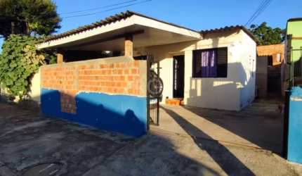 Casa no bairro Restinga - 2 dormitórios