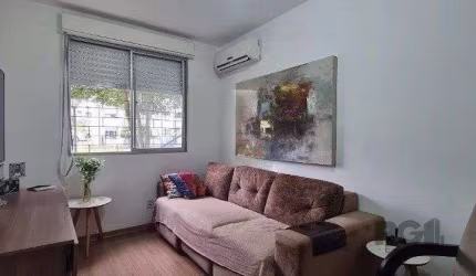 Apartamento de 02 dormitórios, no bairro Jardim Itu, para locação / aluguel