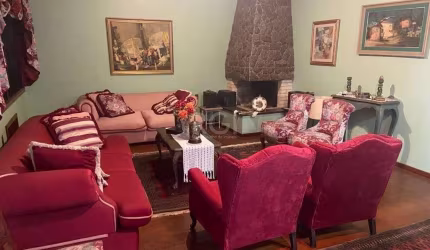 Casa para Venda - 524m², 3 dormitórios, sendo 1 suites, 5 vagas - Chácara das Pedras