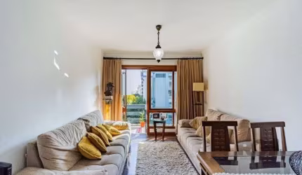 Vende-se ampla cobertura com 3 dormitórios 3 vagas - 269m² - Bairro Moinhos de Vento