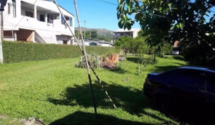 Casa para Venda - 69m², 2 dormitórios, 5 vagas - Vila Nova