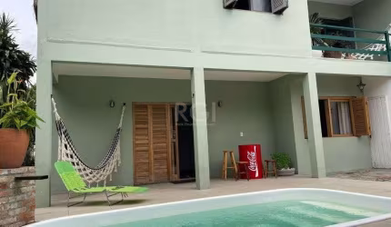 Casa para Venda - 260m², 3 dormitórios, sendo 2 suites, 2 vagas - Nonoai