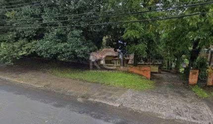 Casa para Venda - 450m², 5 dormitórios, sendo 1 suites, Glória
