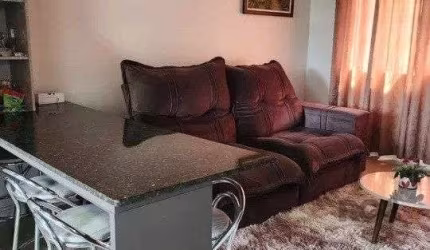 Casa com 4 quartos, 1 suíte, 7 vagas de garagem, churrasqueira - 97,32m² no bairro Jardim Carvalho, Porto Alegre/RS