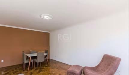Apartamento para Venda - 128m², 3 dormitórios, 1 vaga - Menino Deus