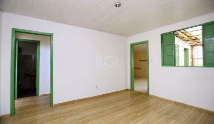 Casa para Venda - 49m², 2 dormitórios, 1 vaga - Jardim Carvalho