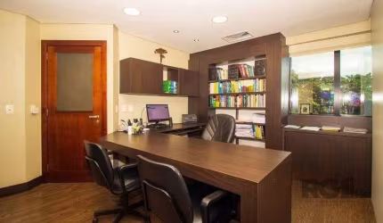 Sala Comercial 39m² - 2 módulos, recepção e 1 vaga no bairro Auxiliadora