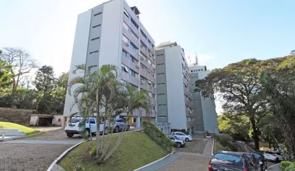 Cobertura de 03 dormitórios e 2 vagas no Bairro Teresópolis