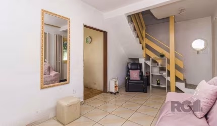 Casa de 3 dormitórios, bairro Sarandi