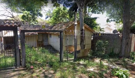 Casa 143m² - 3 dormitórios, 2 vagas no bairro Santa Tereza