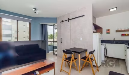 Excelente apartamento JK de 29m² na frente da Redenção.