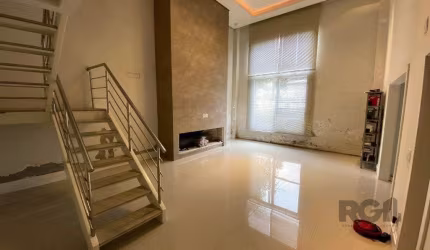 Casa 189m² - 3 suítes, piscina, 5 vagas no bairro Teresópolis