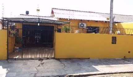 Casa para Venda - 130m², 3 dormitórios, 2 vagas - Restinga