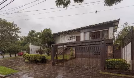 Casa Comercial em Chácara das Pedras