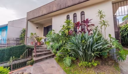 Casa 3 dormitórios no bairro Vila Jardim