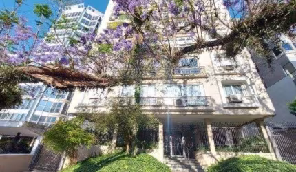 Apartamento com 2 quartos com suite e 1 vaga na Felix da Cunha em Porto Alegre